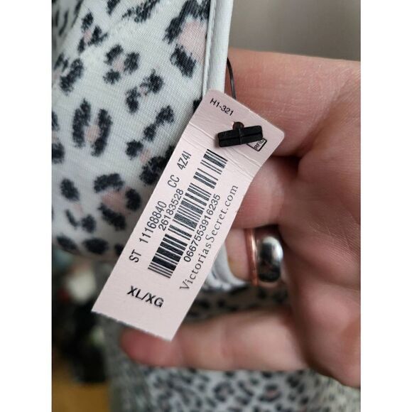 Heavenly by Victoria Strappy Back Dress - Picture 5 of 5